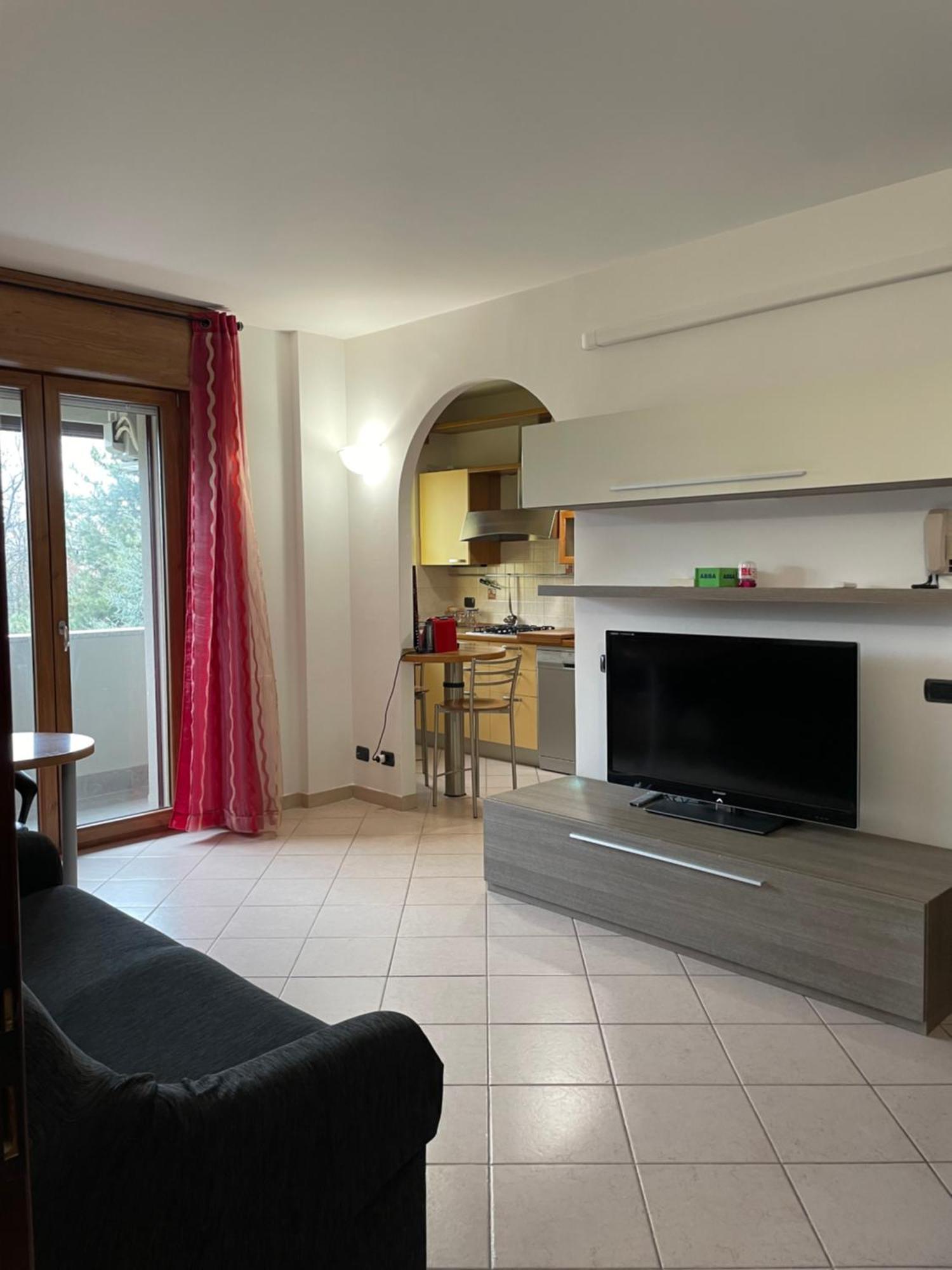 Pm 2 Via De Gasperi Apartment